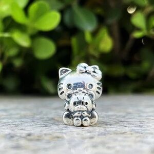 Hello Kitty Charm